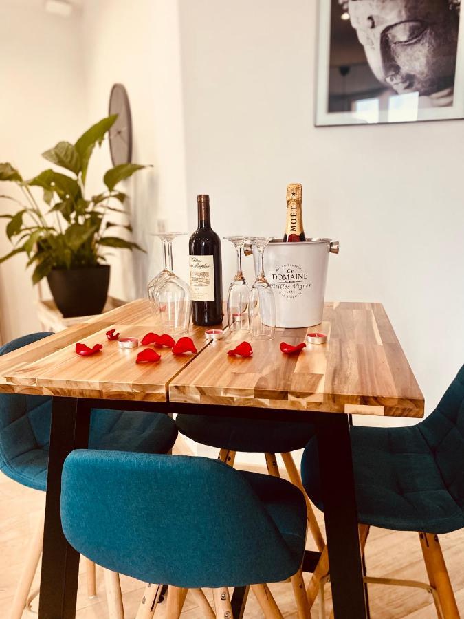 Mieuxqualhotel Jacuzzi Privatif La Parenthese Bordeaux Eksteriør billede