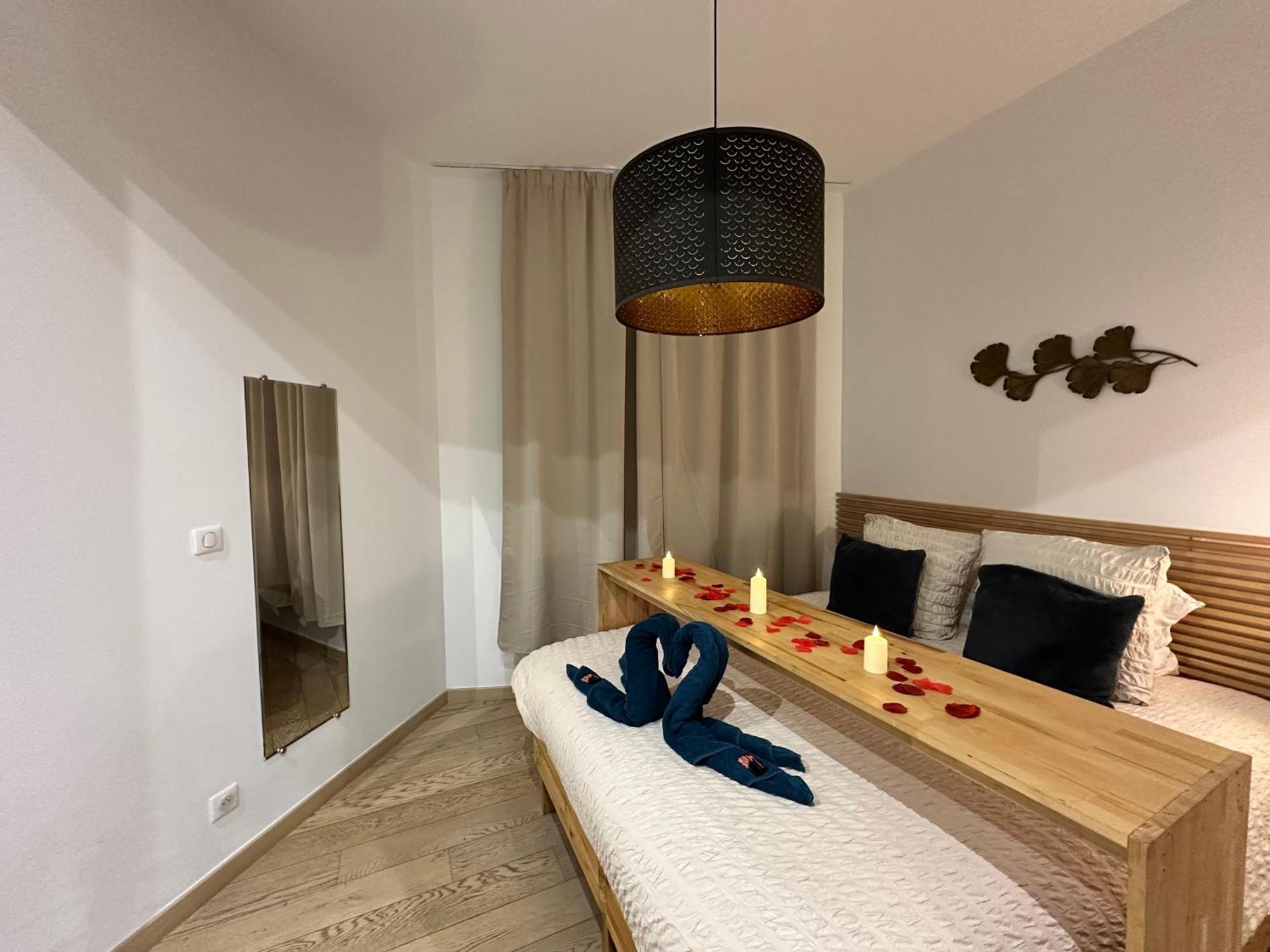 Mieuxqualhotel Jacuzzi Privatif La Parenthese Bordeaux Eksteriør billede