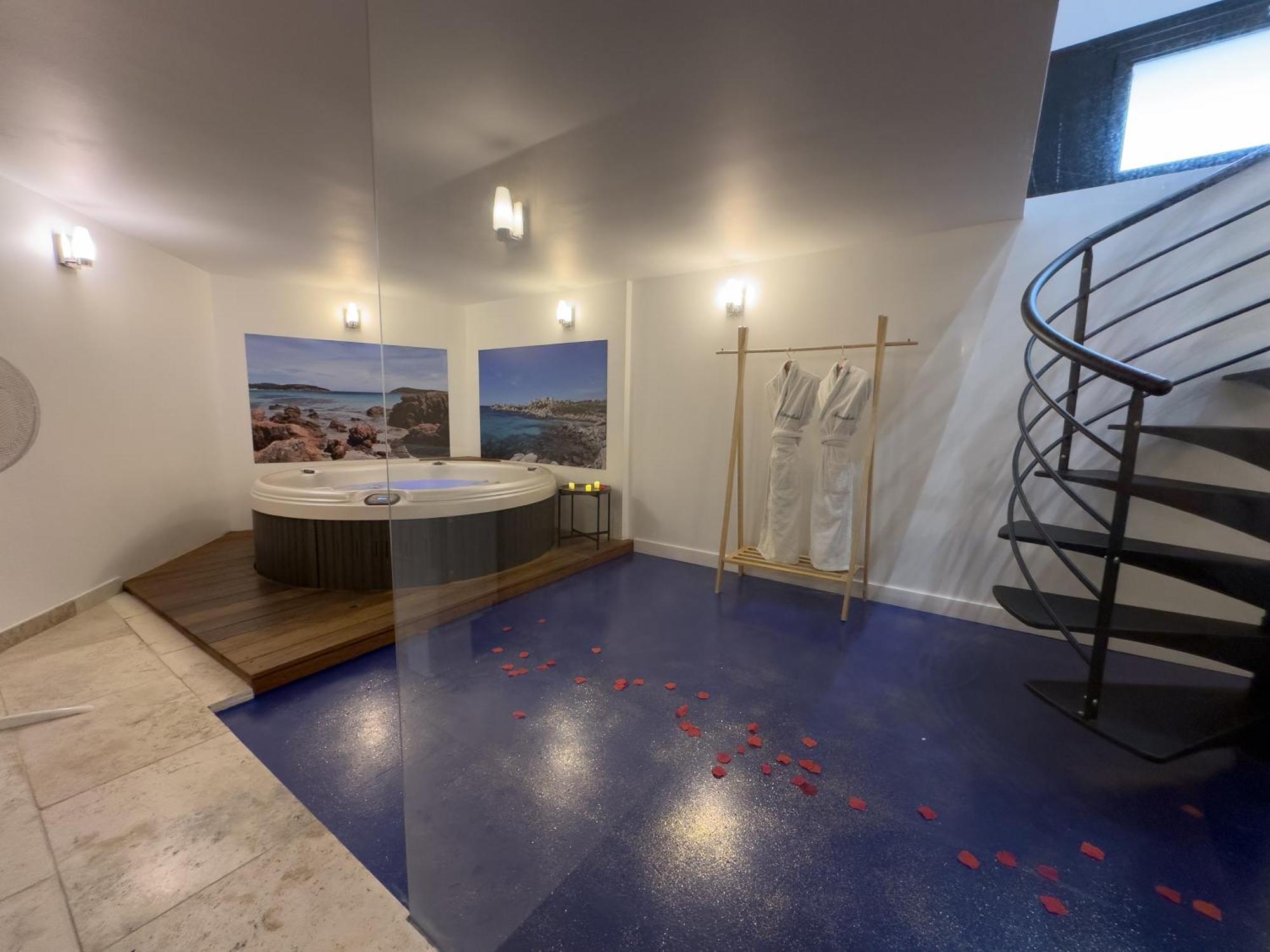 Mieuxqualhotel Jacuzzi Privatif La Parenthese Bordeaux Eksteriør billede
